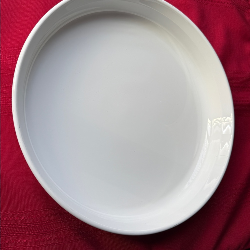 Corningware Classic Round White Baking Dish